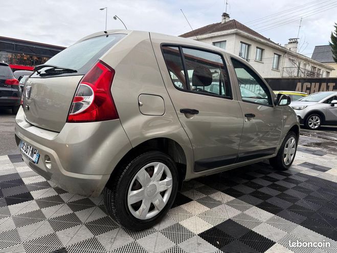 Dacia Sandero 1.4 MPI 75CH GPL AMBIANCE Beige de 2010