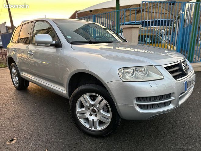 Volkswagen Touareg 3.2l V6 220ch BVA finition carat Gris de 2003