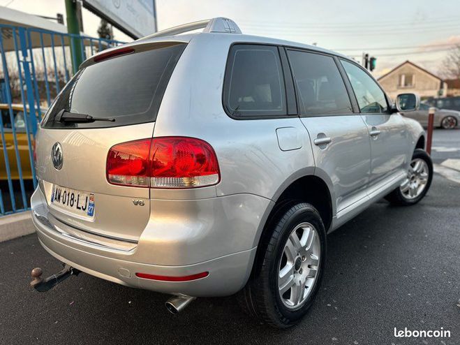 Volkswagen Touareg 3.2l V6 220ch BVA finition carat Gris de 2003