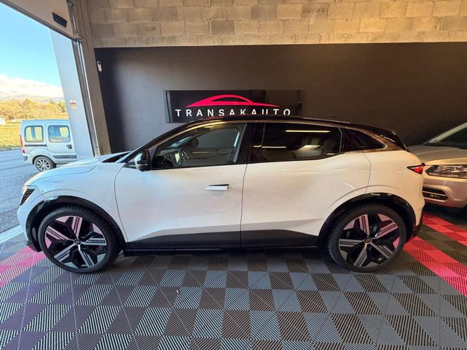 Renault Megane E-TECH SUPER CHARGE 220 ch - Finition IC Blanc de 2022