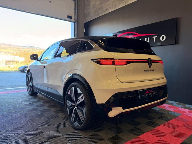 Renault Megane E-TECH SUPER CHARGE 220 ch - Finition IC Blanc de 2022