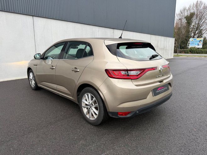 Renault Megane IV BERLINE dCi 130 Energy Zen - R�gulate Beige de 2016