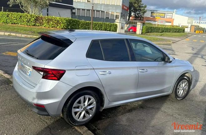 Skoda Fabia Ambition 1.0 TSI 95CV BVM5 8325HT ENTRET Gris de 2022