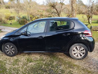  Voir d&eacute;tails -Peugeot 208 1.6 HDI92 cv business pack &agrave; Marmande (47)