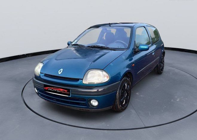 Cliquer pour voir la photo suivante Renault Clio 2 1.6 i 90 ch pack Clim Autre de 1998