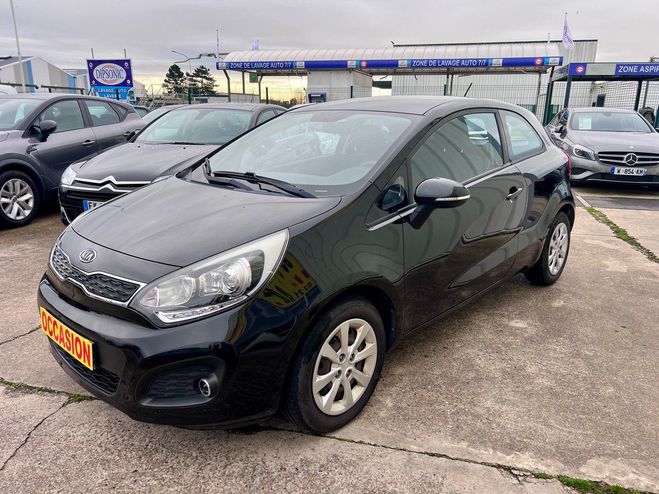 Kia Rio 1,1 CRDI 75CV /CLIM / MOTEUR A CHAINE /  Noir de 2013