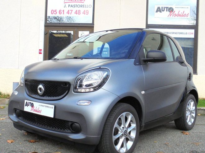 Smart Fortwo COUPE 1L 71 CH PASSION TWINAMIC GRIS FONCE MAT de 2016