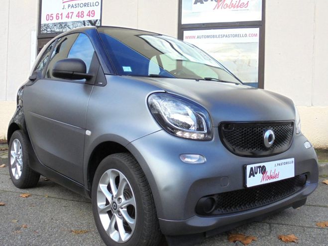 Smart Fortwo COUPE 1L 71 CH PASSION TWINAMIC GRIS FONCE MAT de 2016