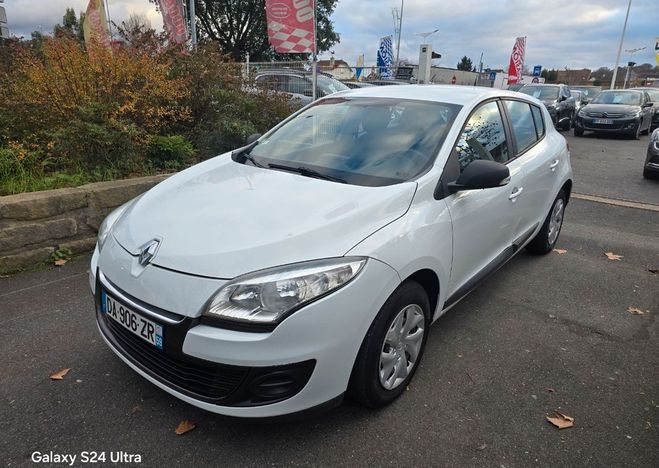 Cliquer pour voir la photo suivante Renault Megane III 1.5l dci 110 Air commercial 2places Blanc de 2013