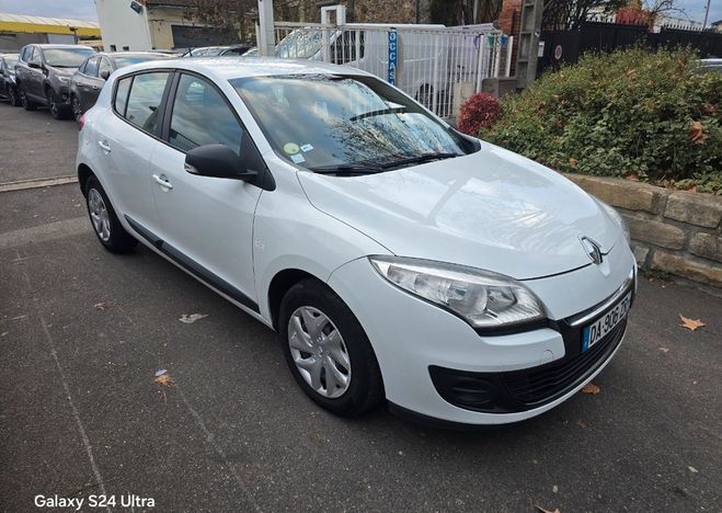 Renault Megane III 1.5l dci 110 Air commercial 2places Blanc de 2013