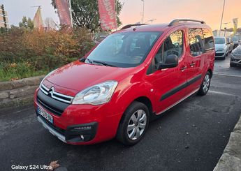  Voir d&eacute;tails -Citroen Berlingo 5places Taille M 1.2l Ess 110 08-2019 &agrave; Sannois (95)