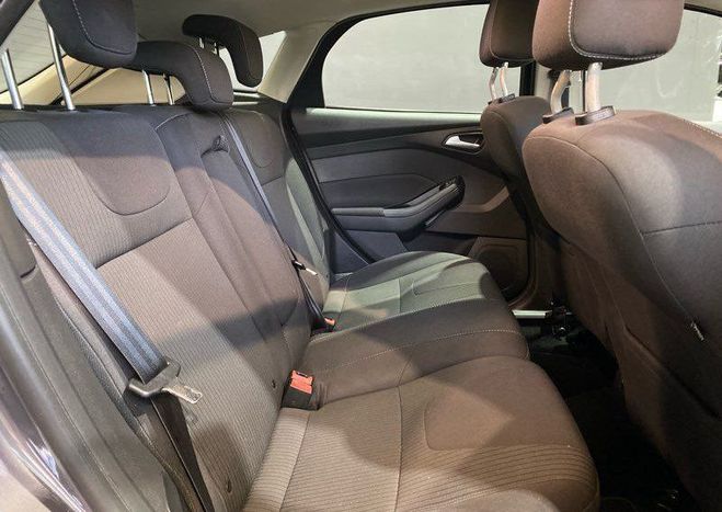 Ford Focus 1.6 TDCI TITANIUM (115cv) carnet d?entre Marron de 2014