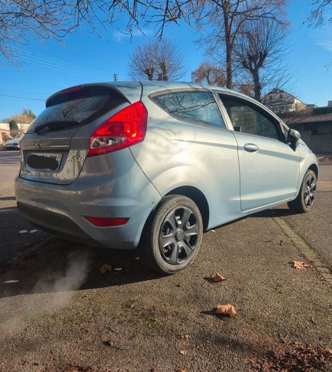 Ford Fiesta 1,4 tdci 70 cv ( gps car play) Bleu de 2009