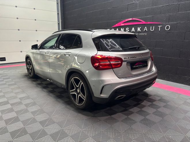 Mercedes Classe GLA CLASSE 200 d Fascination Pack AMG 7-G DC Gris de 2016
