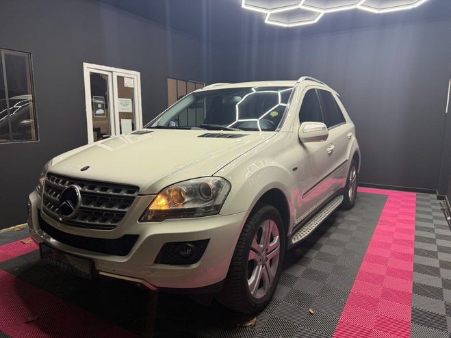Mercedes Classe ML M 300 CDI A / SUIVI ENTRETIEN Blanc de 2010