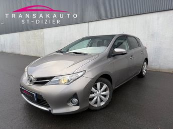  Voir d&eacute;tails -Toyota Auris 124ch D-4D Style - Cam�ra de Recul / Toi &agrave; Saint-Dizier (52)