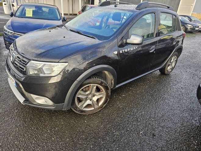 Dacia Sandero II (B52) 0.9 TCe 90ch Stepway NOIR de 2017
