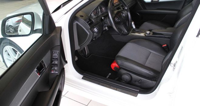 Mercedes Classe C C200 cdi Avantgarde Pack AMG BA (Toit ou Blanc de 2008
