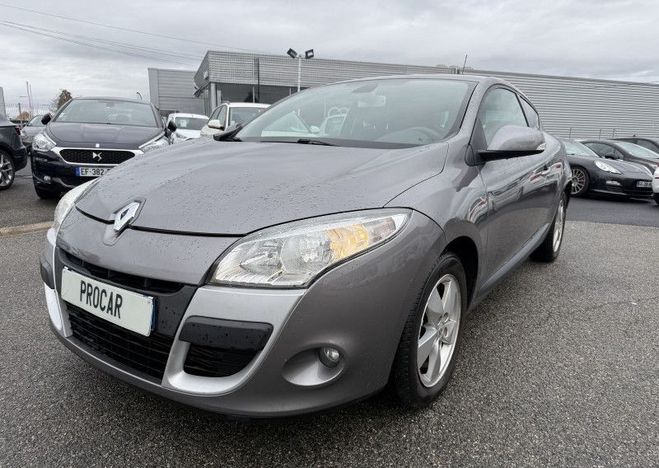 Renault Megane III COUPE 1.5 DCI 105CH DYNAMIQUE ECO�  de 2010