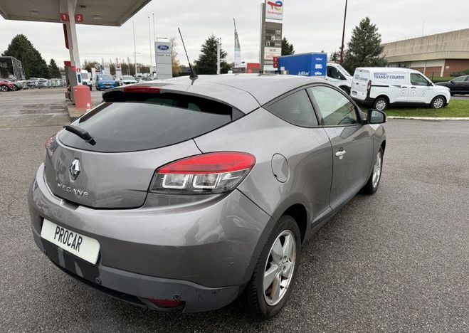 Renault Megane III COUPE 1.5 DCI 105CH DYNAMIQUE ECO�  de 2010