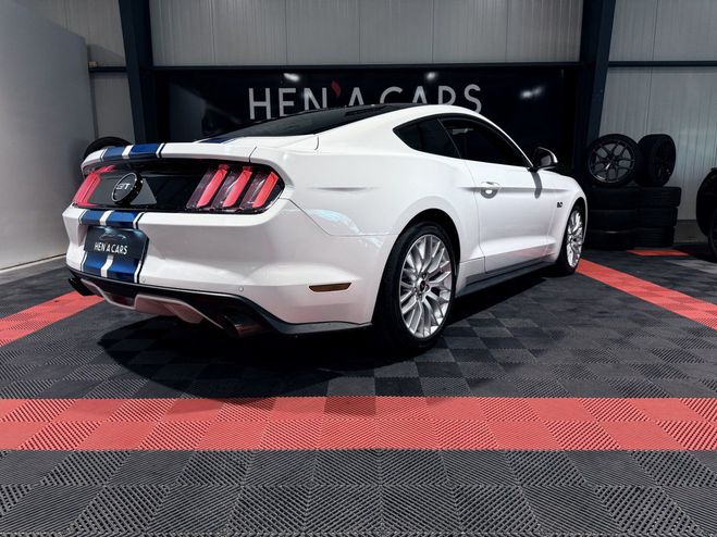 Ford Mustang (6) CARTE GRISE FRANCAISE Fastback V8 BV Blanc de 2016