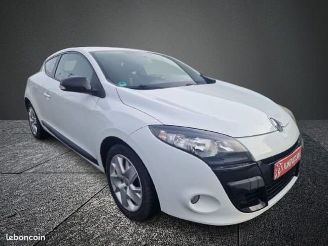 Renault Megane III Coup� Emotion 100000 Km Blanc de 2011