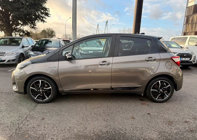 Toyota Yaris hybride 100h collection 1ere main Autre de 2017