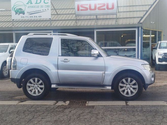 Mitsubishi Pajero COURT III (2) 3.2 DI-D 170CH BVA Intense Gris Clair de 2008
