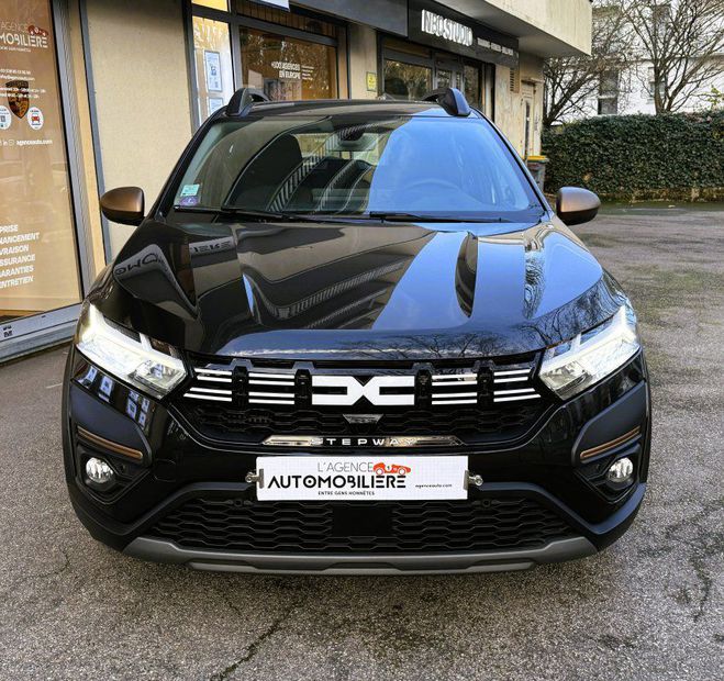 Dacia Sandero III STEPWAY 1.0 ECO-G 100 EXTREME   *1ER Noir de 2023