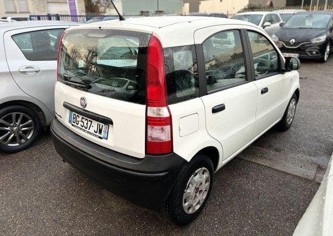 Fiat Panda 1.2 8V 69CH DYNAMIC EURO5 Blanc de 2011