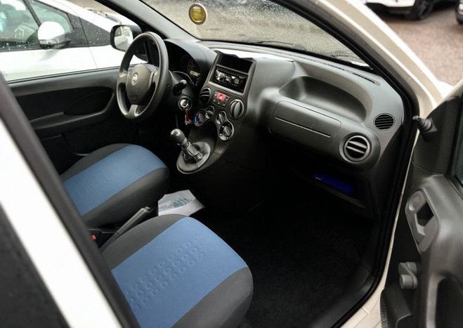 Fiat Panda 1.2 8V 69CH DYNAMIC EURO5 Blanc de 2011