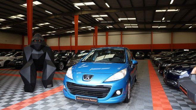 Cliquer pour voir la photo suivante Peugeot 207 207+ 1.4 HDI FAP BLUE LION 5P Bleu F de 2013