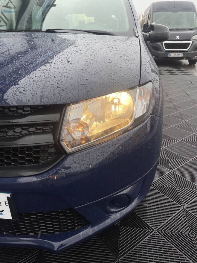 Dacia Sandero II (B52) 1.2 16v 75ch Ambiance BLEU F de 2013
