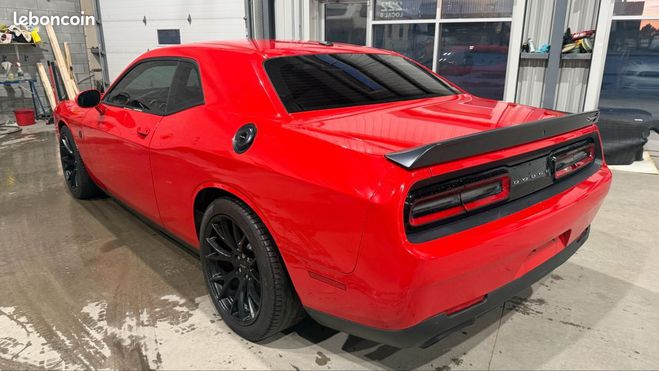 Dodge Challenger hellcat Rouge de 2016