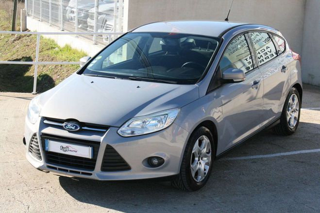Ford Focus 1.6 TDCI 95CH FAP STOP&START TREND 5P Gris C de 2011