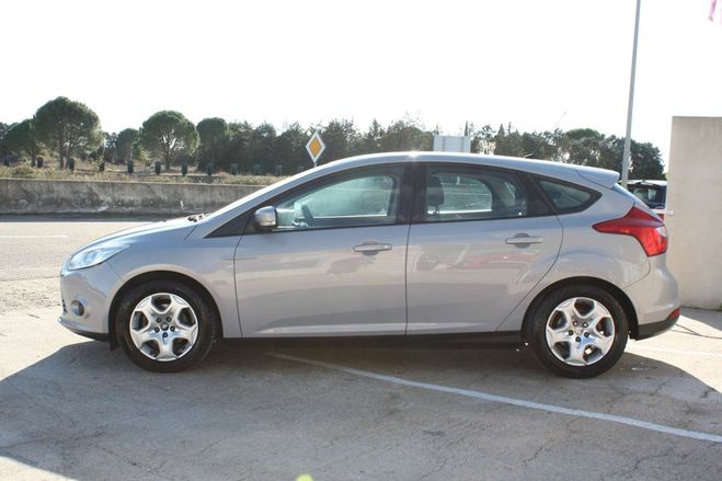 Ford Focus 1.6 TDCI 95CH FAP STOP&START TREND 5P Gris C de 2011