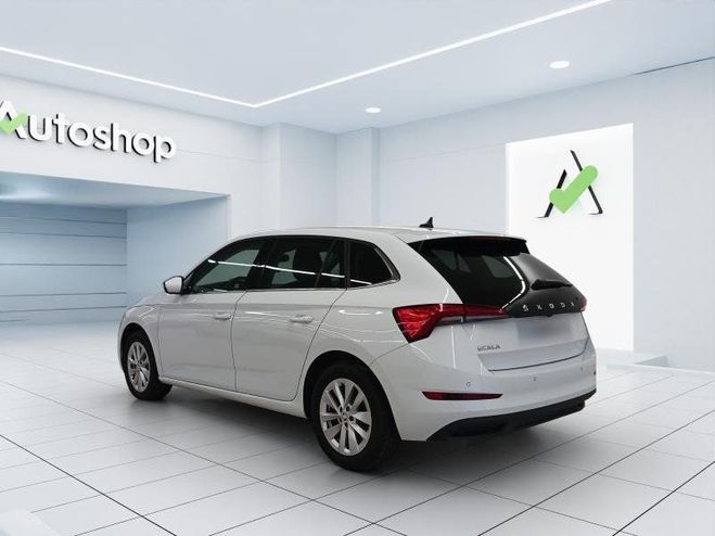 Skoda Scala 1.0 TSI Evo 110ch Ambition Moon White Metallic de 2024