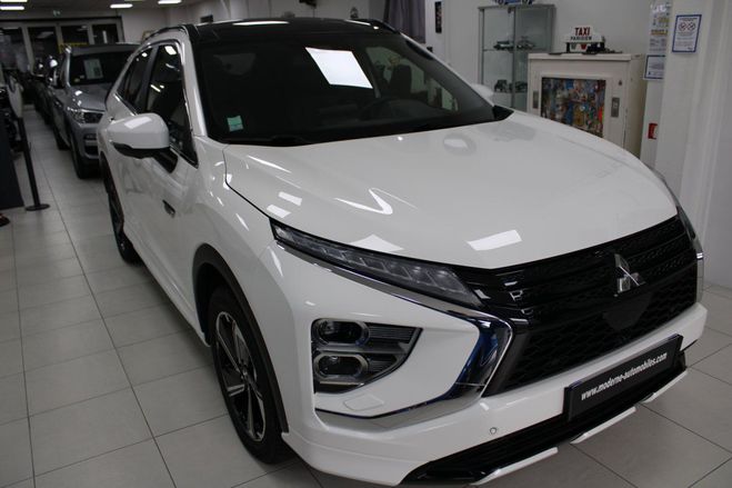 Mitsubishi Eclipse CROSS 2.4 MIVEC PHEV 188CH INSTYLE 4WD Blanc de 2022