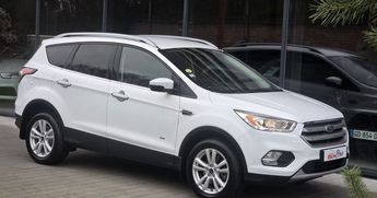  Voir d&eacute;tails -Ford Kuga 2.0 TDCI 150CH STOP&START ST-LINE 4X4 PO &agrave; Geispolsheim (67)