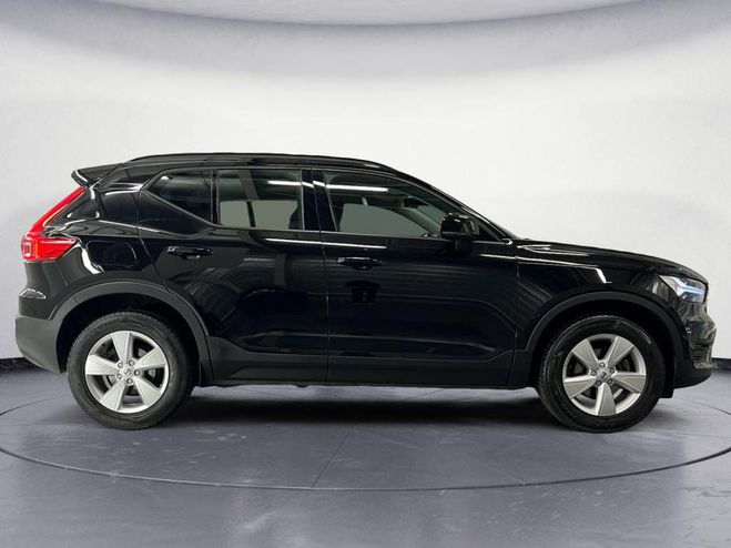 Volvo XC40 T2 129cv Momentum Noir Solid Stone de 2021