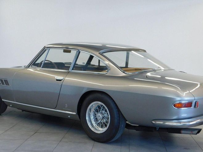 Ferrari 330 330GT GT 2+2 4.0 V12 300 CV GRISE de 1964