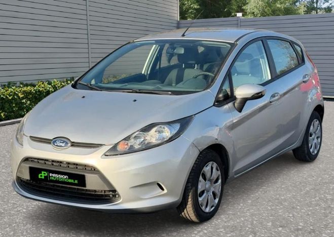 Ford Fiesta Titanium 1.6L TDCI Gris de 2010