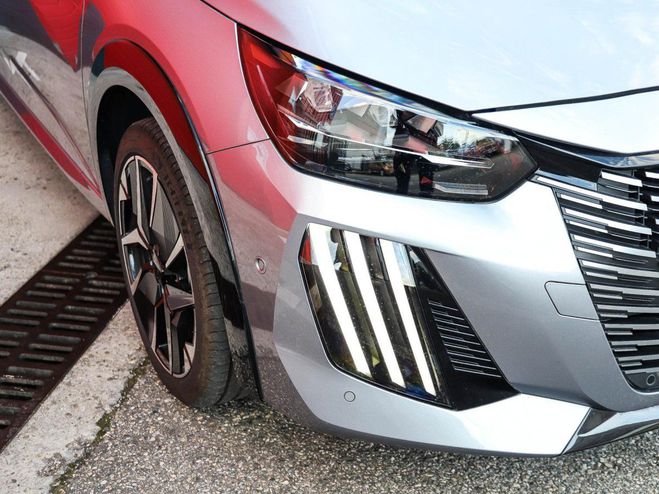 Peugeot 208 1.2i Hybrid 110 e-DCS6 GT Pack Vision &  GRIS CLAIR de 2025