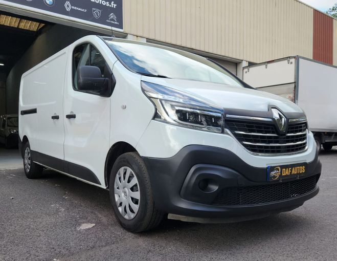Renault Trafic trafic III l2l1 2.0 dci 120ch Blanc de 2022