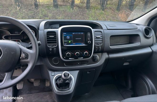 Renault Trafic trafic III l2l1 2.0 dci 120ch Blanc de 2022