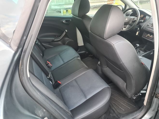 Seat Ibiza 1.2 tsi 105 i-tech Gris anthracite de 2014