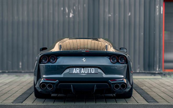 Ferrari 812 Superfast 6.5 V12 800CH PPF complet Carbone Entret Gris de 2018