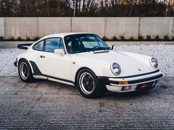 Voir d&eacute;tails -Porsche 911 930 Turbo 3.3 Grand Prix White Heated Se &agrave; Harelbeke (85)