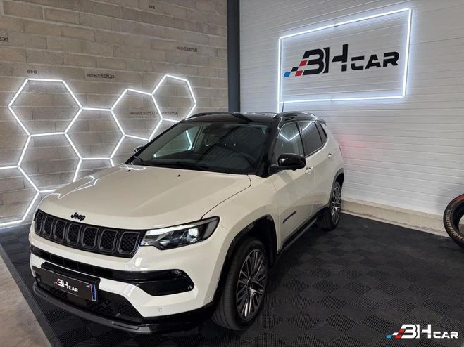 Jeep Compass II 1.3 PHEV T4 240 ch 4xe eAWD Summit 5p Blanc de 2024