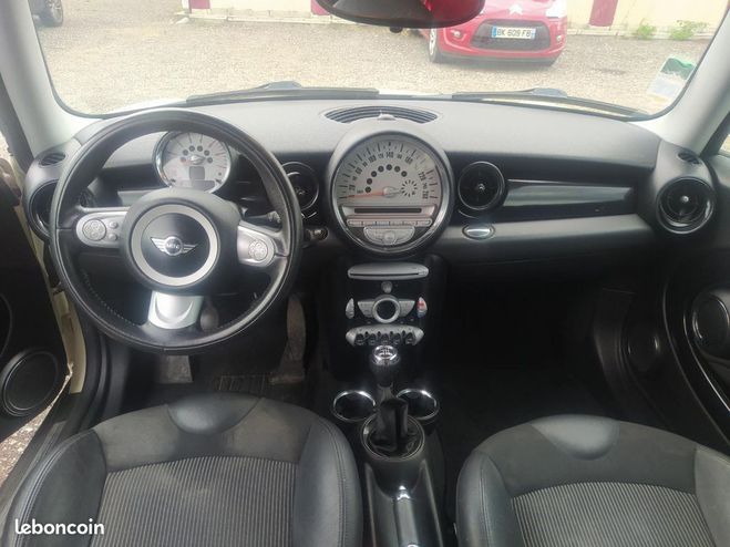 Mini Clubman 1.6 d 110ch Blanc de 2010